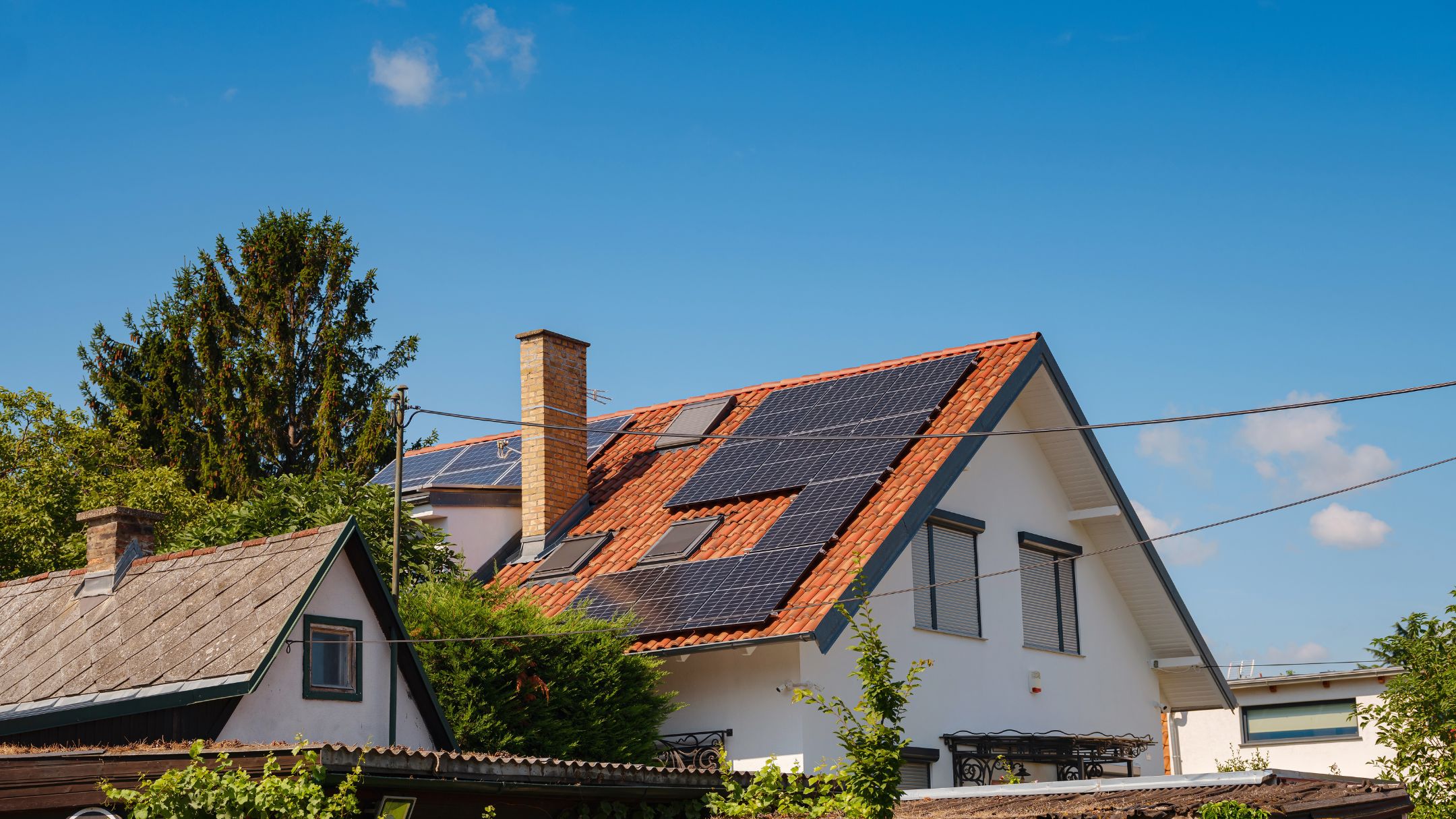 Casa residencial con paneles